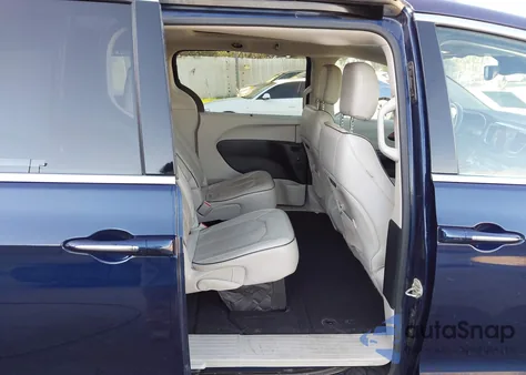 2018 Chrysler Pacifica Limited from USA, damaged, VIN 2C4RC1GG1JR182791